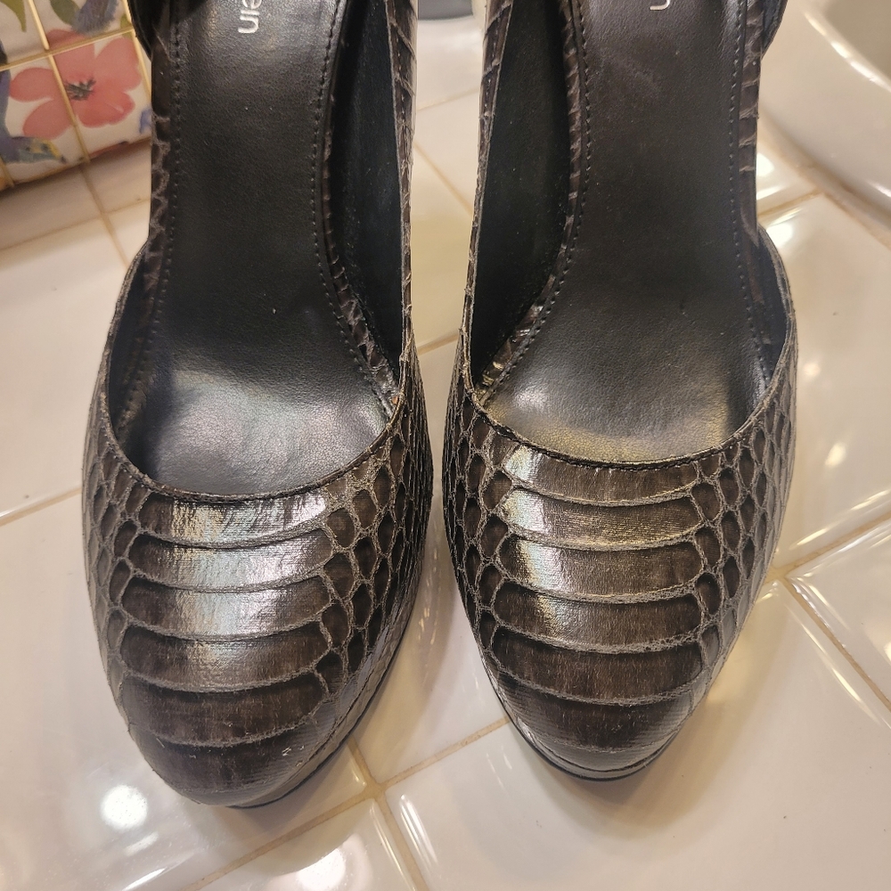 Calvin Klein Leather Platform Heels 7 - Picture 2 of 7